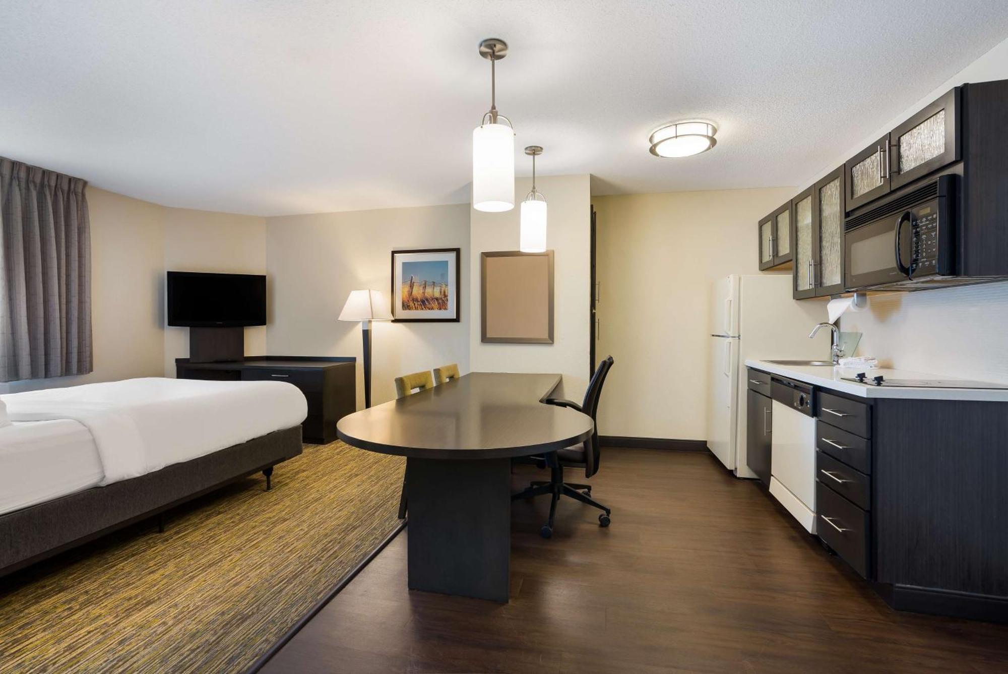 โซเนสตา ซิมพลี สวีท เคลียร์วอเตอร์ Hotel ภายนอก รูปภาพ